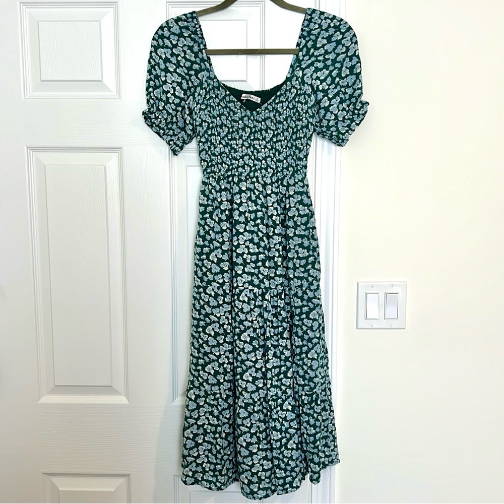 Abercrombie green dress size Small